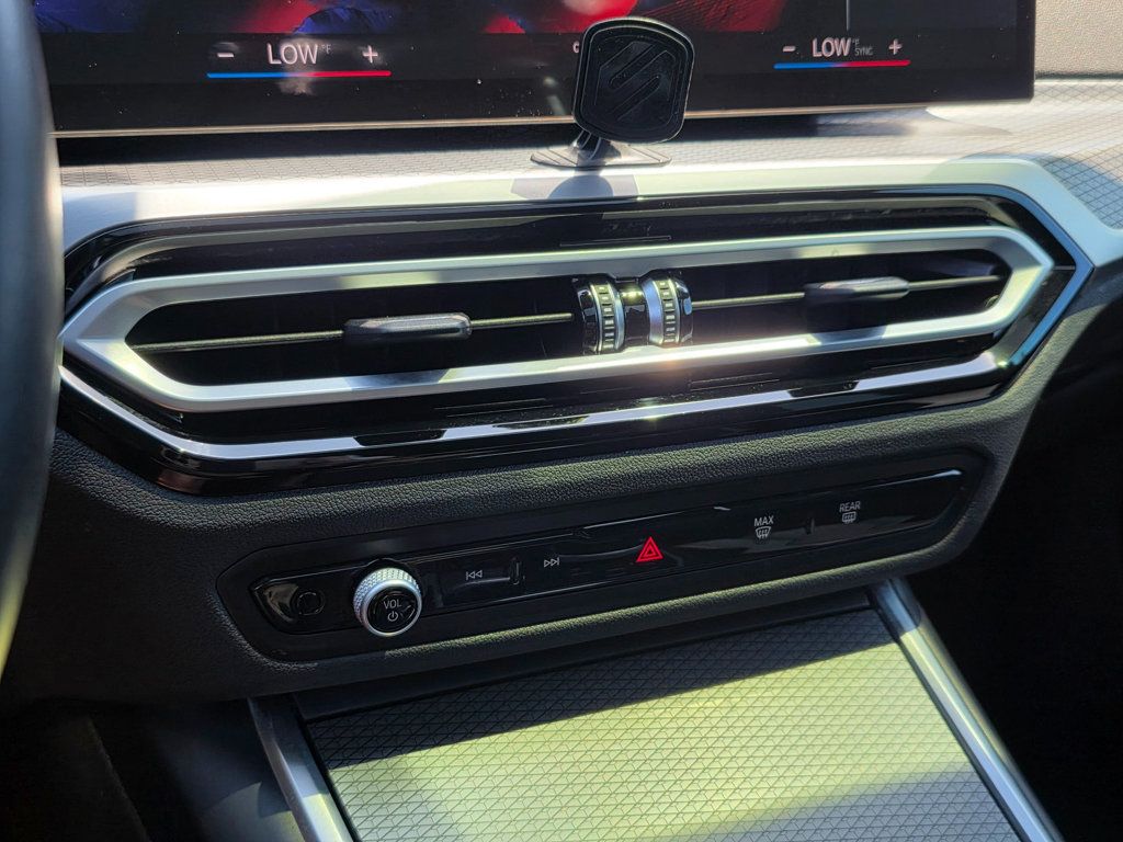 2023 BMW 3 Series 330e Plug-In Hybrid - 22911391 - 43