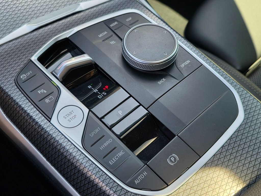 2023 BMW 3 Series 330e Plug-In Hybrid - 22911391 - 45