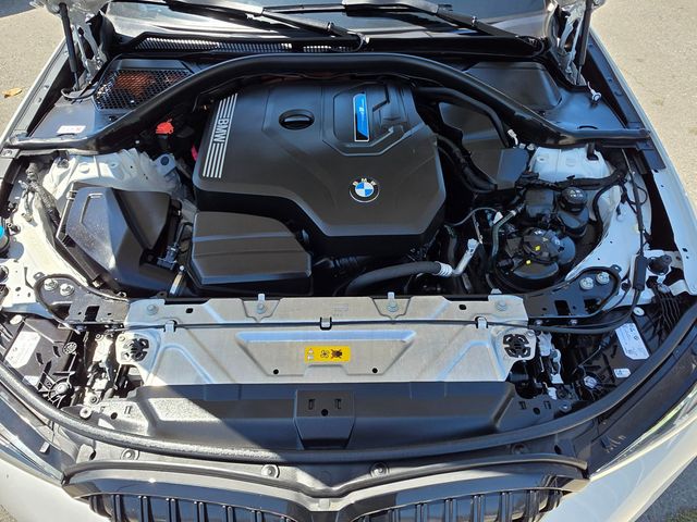 2023 BMW 3 Series 330e Plug-In Hybrid - 22911391 - 54