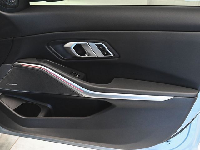 2023 BMW 3 Series 330e xDrive - 22951589 - 10