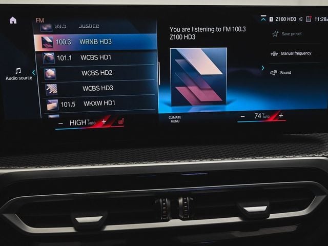 2023 BMW 3 Series 330e xDrive - 22951589 - 19