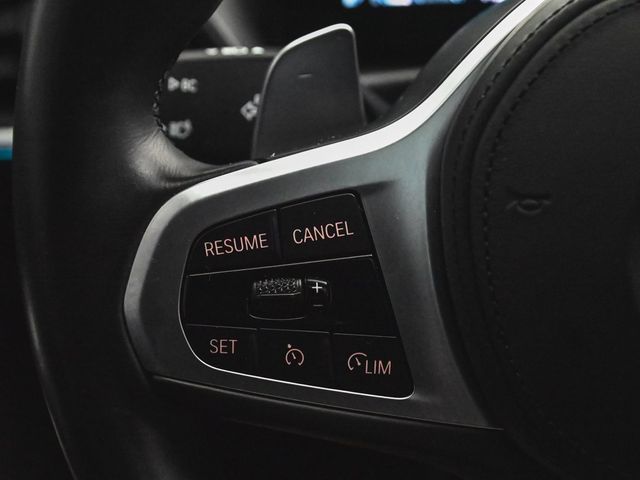 2023 BMW 3 Series 330e xDrive - 22951589 - 24