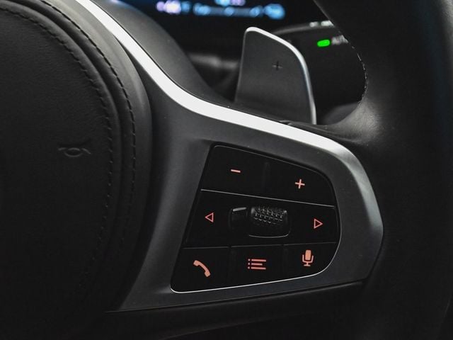 2023 BMW 3 Series 330e xDrive - 22951589 - 25