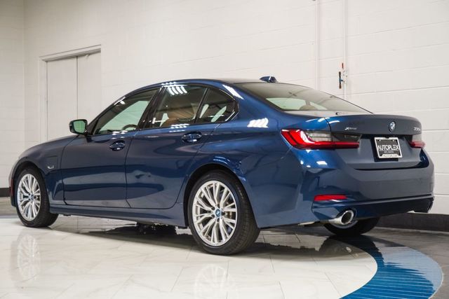 2023 BMW 3 Series 330e xDrive Plug-In Hybrid - 23062154 - 30