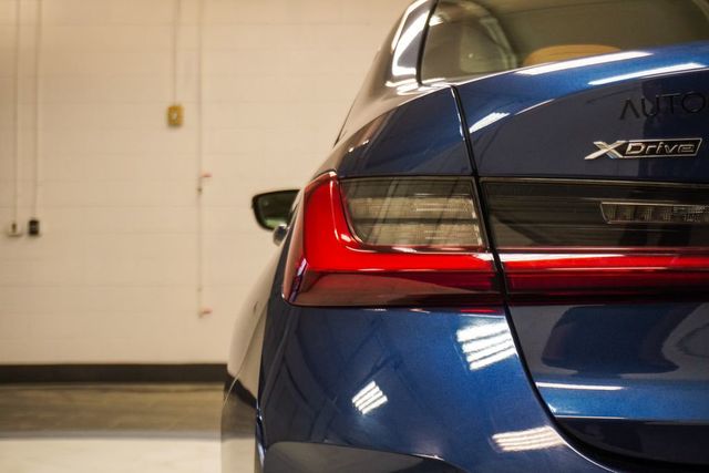 2023 BMW 3 Series 330e xDrive Plug-In Hybrid - 23062154 - 35