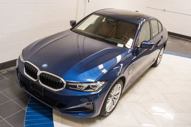 2023 BMW 3 Series 330e xDrive Plug-In Hybrid - 23062154 - 37