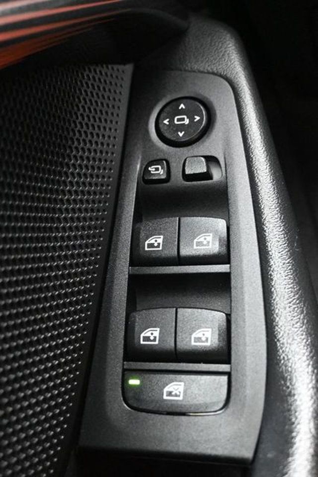 2023 BMW 3 Series 330e xDrive Plug-In Hybrid - 23063128 - 23