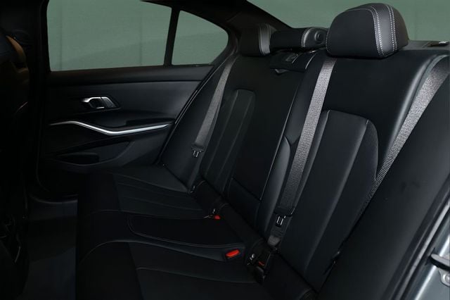 2023 BMW 3 Series 330e xDrive Plug-In Hybrid - 22980228 - 11