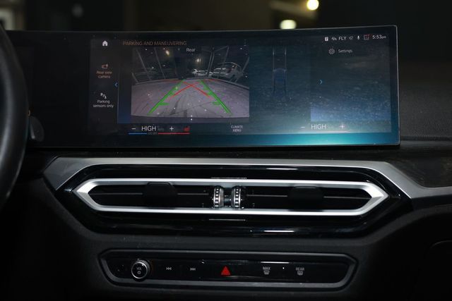 2023 BMW 3 Series 330e xDrive Plug-In Hybrid - 22980228 - 32