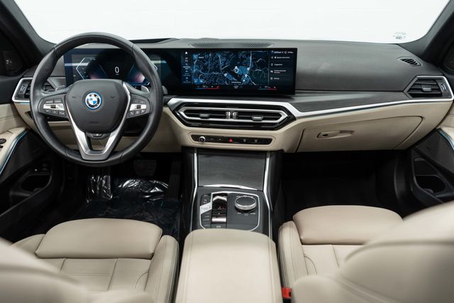 2023 BMW 3 Series 330e xDrive Plug-In Hybrid - 22982607 - 9