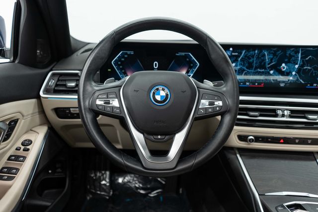 2023 BMW 3 Series 330e xDrive Plug-In Hybrid - 22982607 - 15