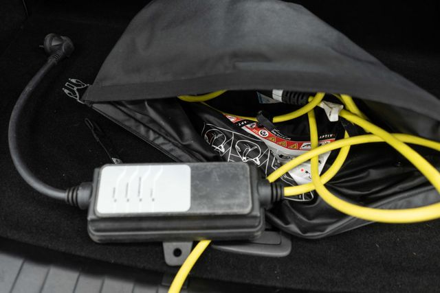 2023 BMW 3 Series 330e xDrive Plug-In Hybrid - 22982607 - 34