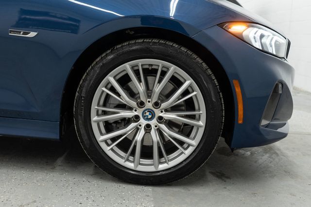 2023 BMW 3 Series 330e xDrive Plug-In Hybrid - 22982607 - 40