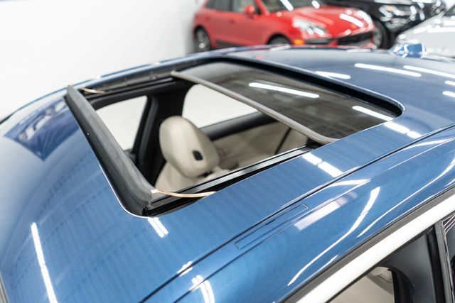 2023 BMW 3 Series 330e xDrive Plug-In Hybrid - 22982607 - 52