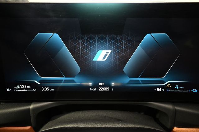 2023 BMW 3 Series 330e xDrive Plug-In Hybrid - 22993430 - 25