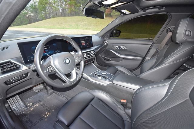 2023 BMW 3 Series 330i photo 17