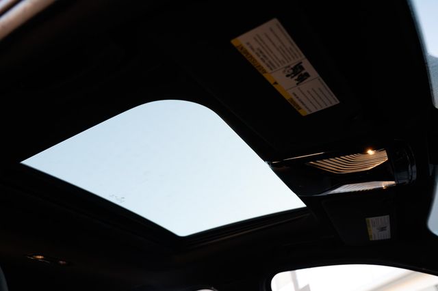 2023 BMW 3 Series 330i - 22950026 - 25