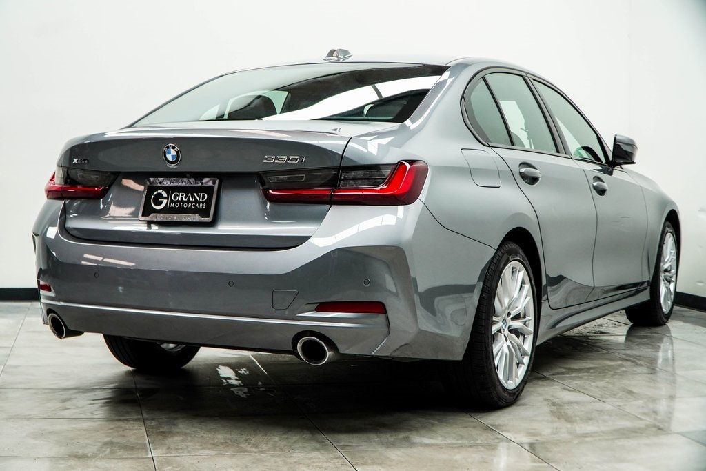 2023 Bmw 330i photo 12