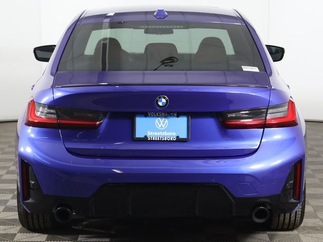 2023 BMW 3 Series 330i xDrive - 22975432 - 13
