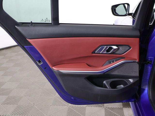 2023 BMW 3 Series 330i xDrive - 22975432 - 26