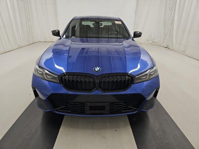 2023 BMW 3 Series 330i xDrive - 22975432 - 2