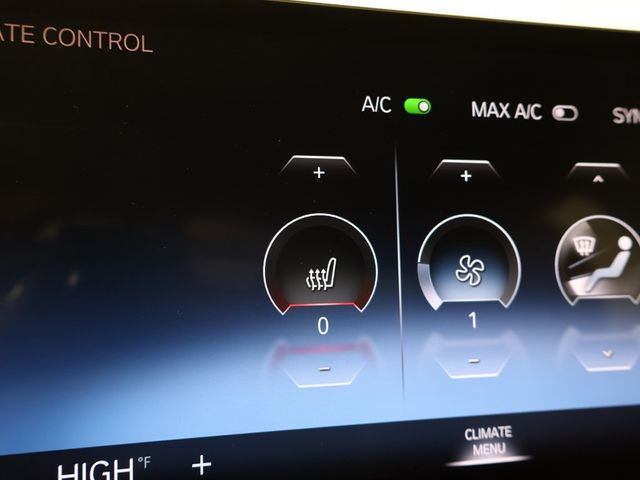 2023 BMW 3 Series 330i xDrive - 22975432 - 52