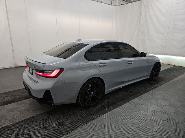 2023 BMW 3 Series 330i xDrive - 22976059 - 3