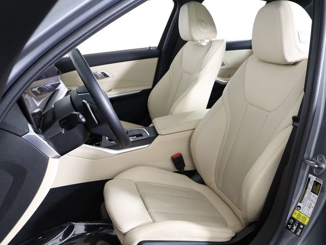 2023 BMW 3 Series 330i xDrive - 23011992 - 30