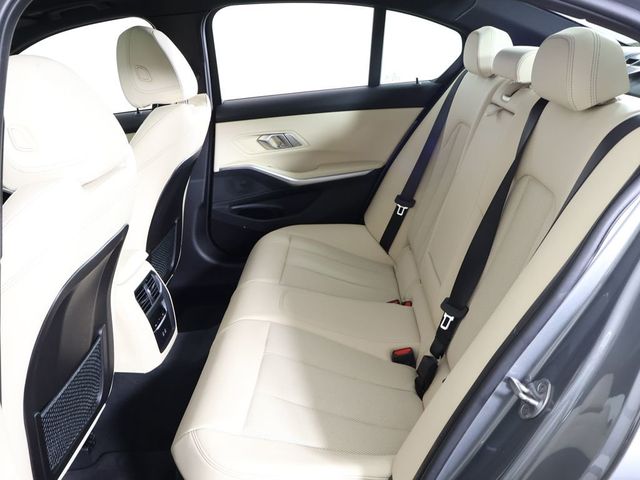 2023 BMW 3 Series 330i xDrive - 23011992 - 36