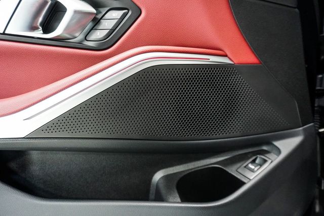 2023 BMW 3 Series 330i xDrive - 22988789 - 24