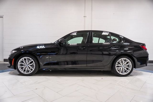 2023 BMW 3 Series 330i xDrive - 22988789 - 35