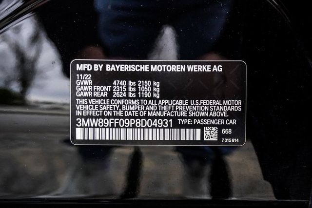 2023 BMW 3 Series 330i xDrive - 22988789 - 45