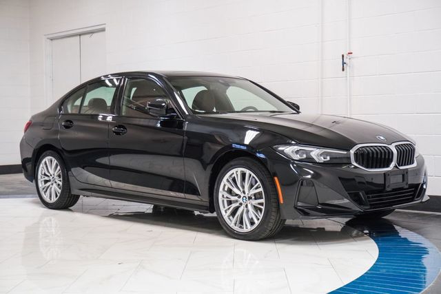 2023 BMW 3 Series 330i xDrive - 22988789 - 4