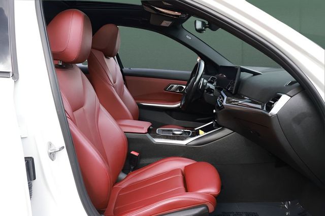 2023 BMW 3 Series 330i xDrive - 23078957 - 16