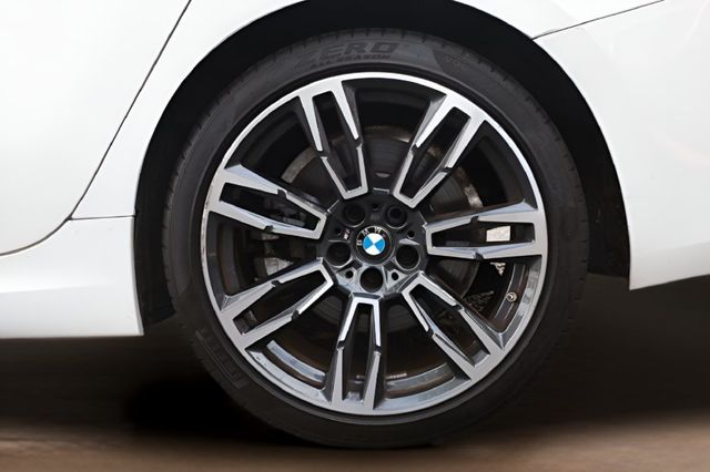2023 BMW 3 Series 330i xDrive - 23078957 - 23