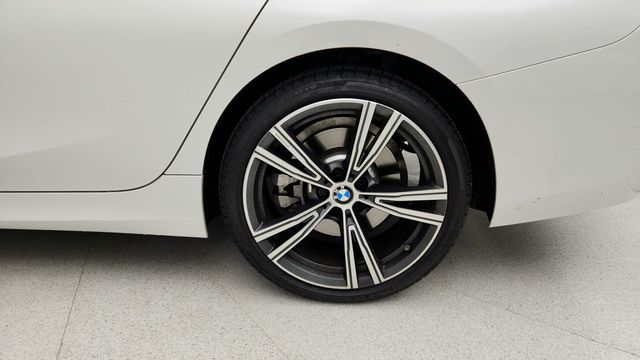 2023 BMW 3 Series 330i xDrive Sedan with Driving Assistance Package & 19'' Wheels - 22942094 - 8