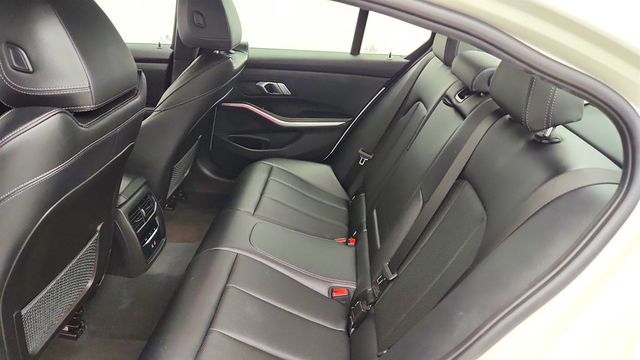 2023 BMW 3 Series 330i xDrive Sedan w/ Premium & Driving Assistance Pkg - 23057818 - 20