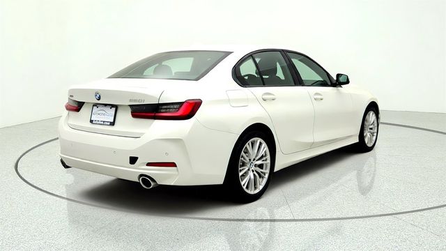 2023 BMW 3 Series 330i xDrive Sedan w/ Premium & Driving Assistance Pkg - 23057818 - 4