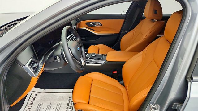 2023 BMW 3 Series 330i xDrive Sedan w/ Premium & Driving Assistance Pkgs - 23021570 - 19