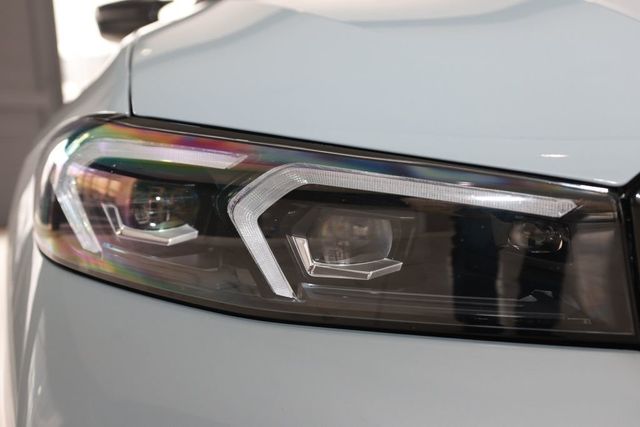 2023 BMW 3 Series M340i xDrive - 22986104 - 33