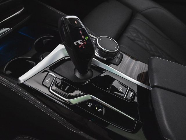 2023 BMW 5 Series 530e iPerformance - 22972464 - 30