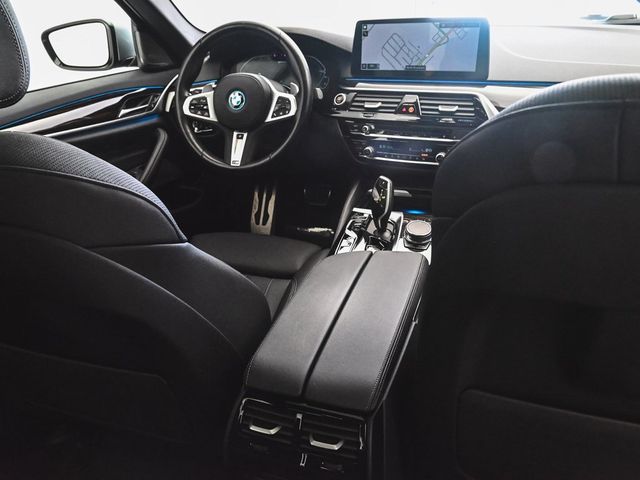 2023 BMW 5 Series 530e iPerformance - 22972464 - 36