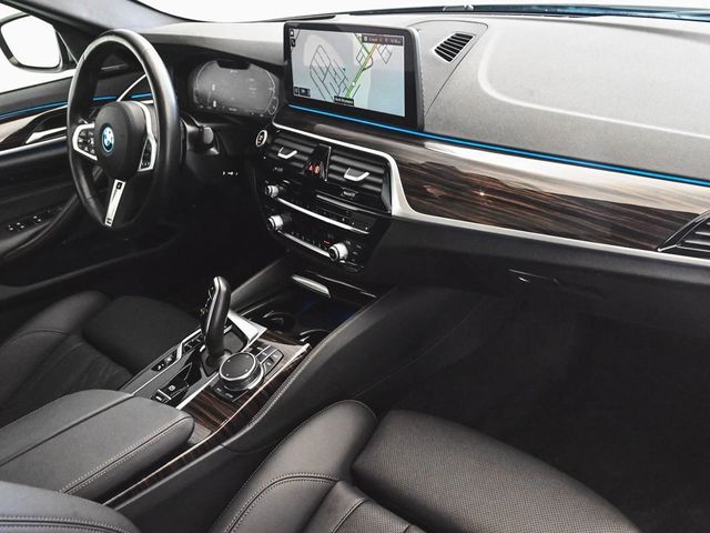 2023 BMW 5 Series 530e iPerformance - 22972464 - 38