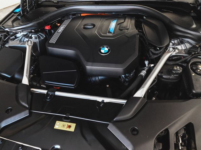 2023 BMW 5 Series 530e iPerformance - 22972464 - 39