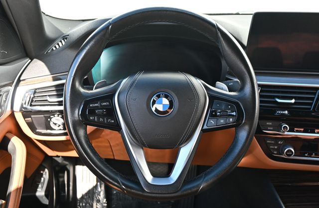 2023 BMW 5 Series 530e Plug-In Hybrid - 23099069 - 10