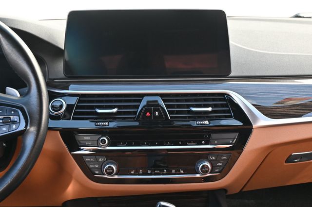 2023 BMW 5 Series 530e Plug-In Hybrid - 23099069 - 11