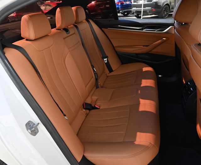2023 BMW 5 Series 530e Plug-In Hybrid - 23099069 - 18