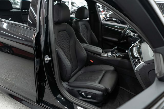 2023 BMW 5 Series 530e xDrive Plug-In Hybrid - 22967991 - 9