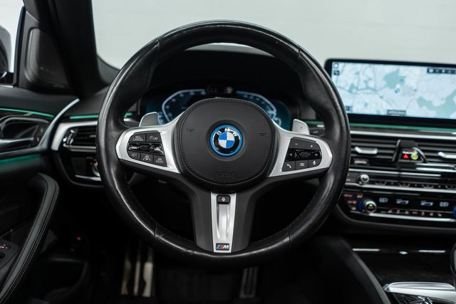 2023 BMW 5 Series 530e xDrive Plug-In Hybrid - 22967991 - 16
