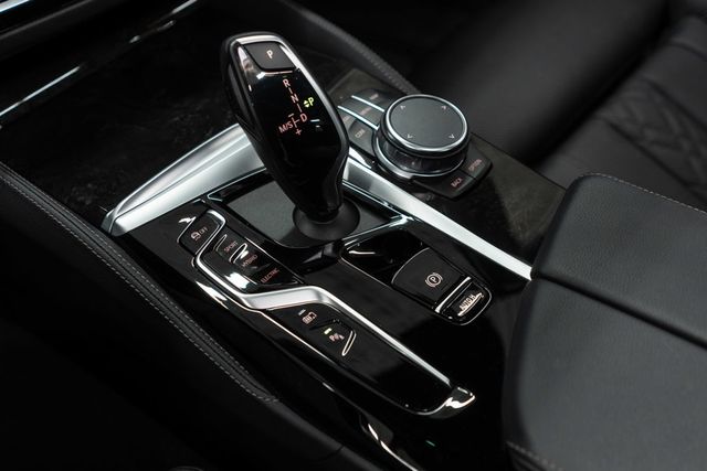 2023 BMW 5 Series 530e xDrive Plug-In Hybrid - 22967991 - 21